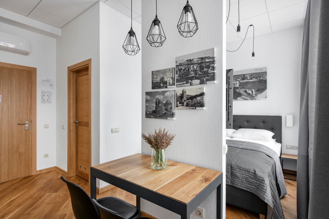 Piano Apartments Kaunas Esterno foto