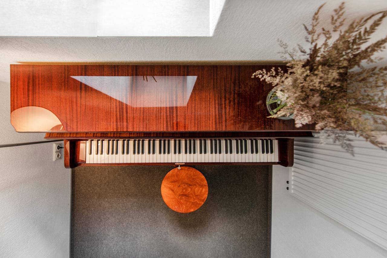 Piano Apartments Kaunas Esterno foto
